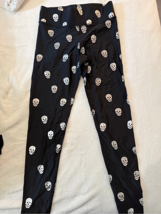 Terez Other - Terez Black Leggings with White Skull Print